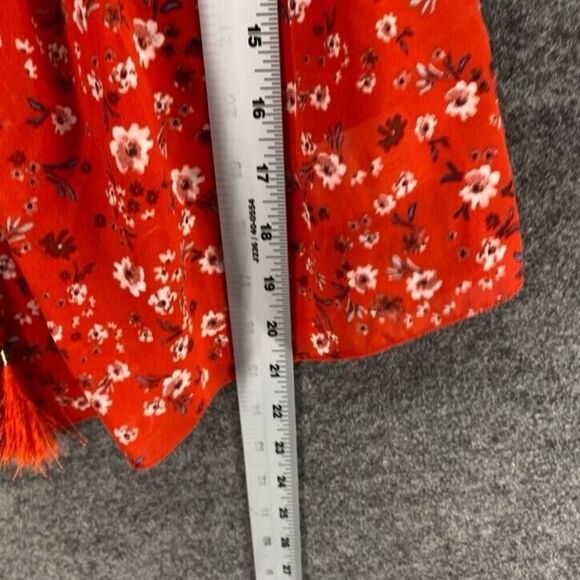 Tobi Top Women M Medium Red Floral V-Neck Short Sleeve Tasseled Breathable - Picture 6 of 7